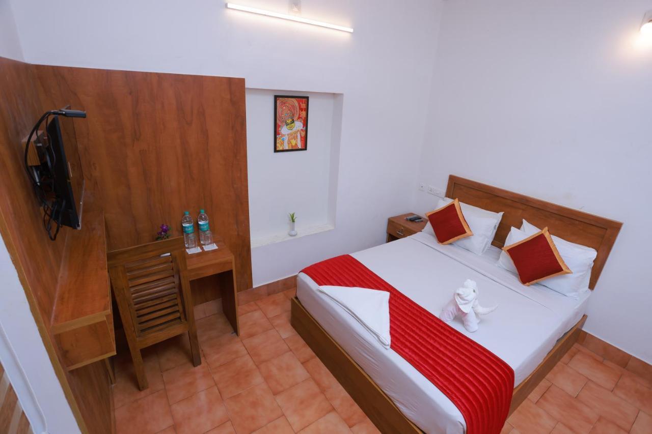 Malavikas Black Beach Resort Varkala Dış mekan fotoğraf