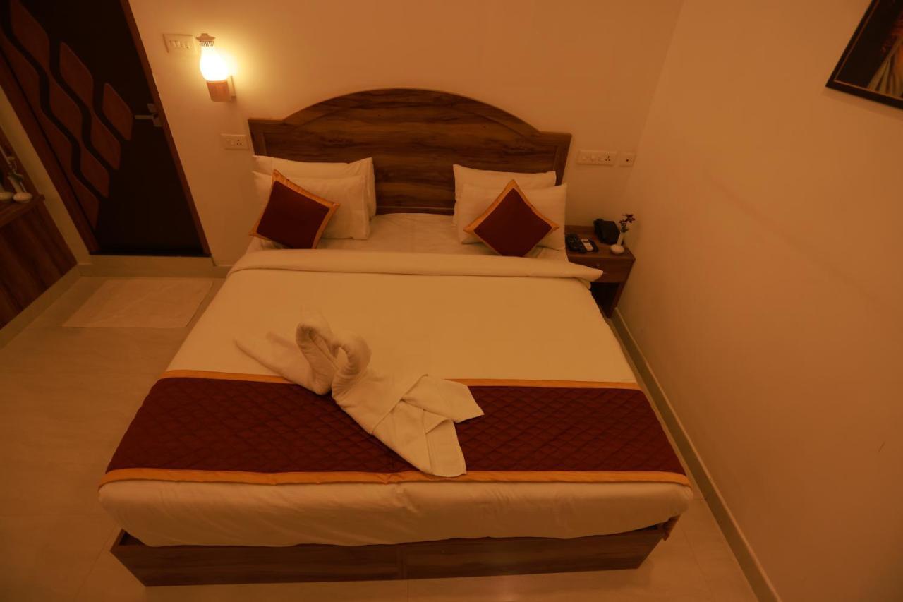 Malavikas Black Beach Resort Varkala Dış mekan fotoğraf