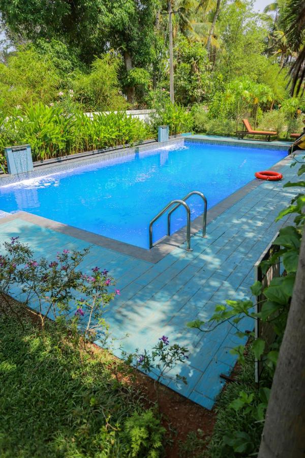 Malavikas Black Beach Resort Varkala Dış mekan fotoğraf